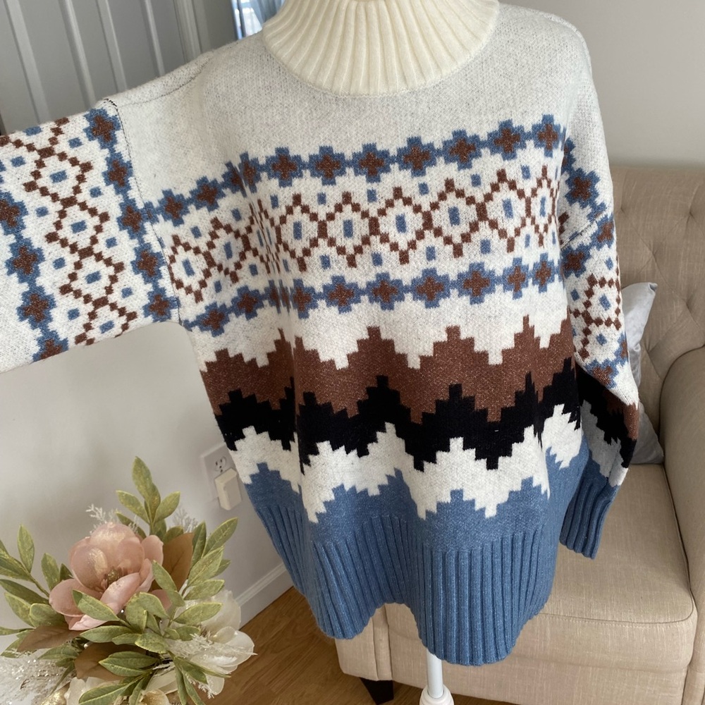 JOSEPH A.Cozy Geometric Knit Sweater - Picture 5 of 11